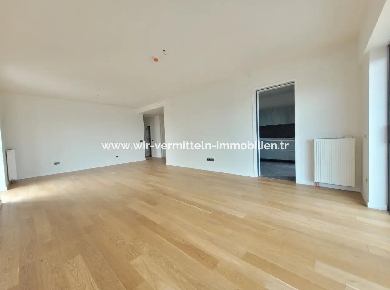 4+1 Mieterlose Wohnung Im 20. Stock Zum Verkauf Im Loft-Komplex Beytepe İncek Bulvar