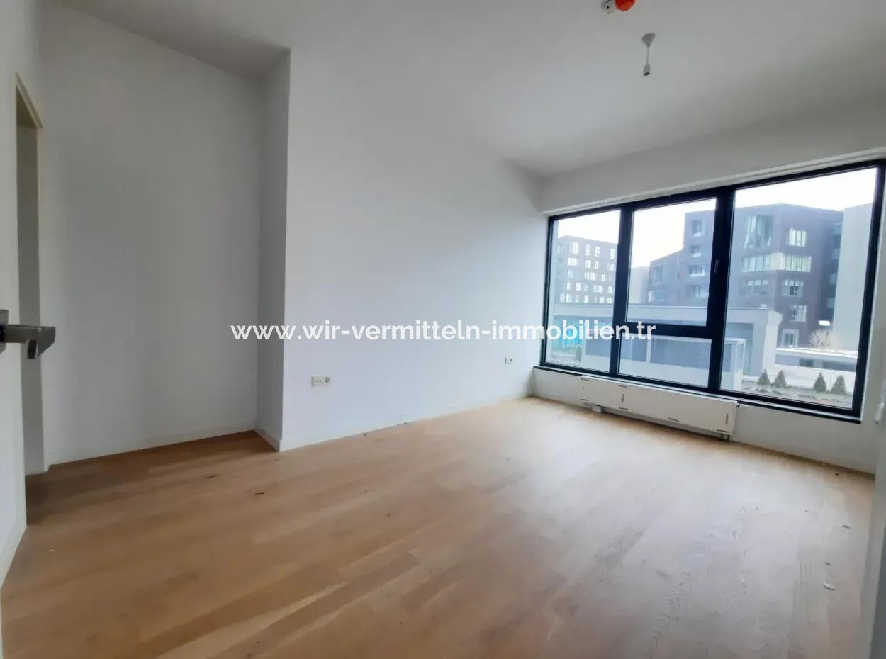 Incek Loft 3+1 Garden Duplex Apartment Mit Stadtblick Zum Verkauf