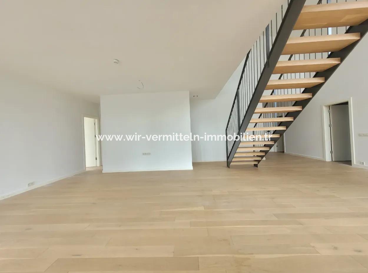 5,5+1  Maisonette-Wohnung Im 5. Stock Mit Blick Auf Die Landschaft Zum Verkauf Im İncek Loft-Komplex