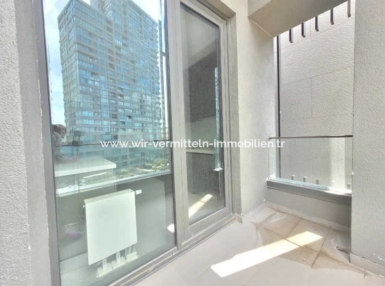 5,5+1  Maisonette-Wohnung Im 5. Stock Mit Blick Auf Die Landschaft Zum Verkauf Im İncek Loft-Komplex