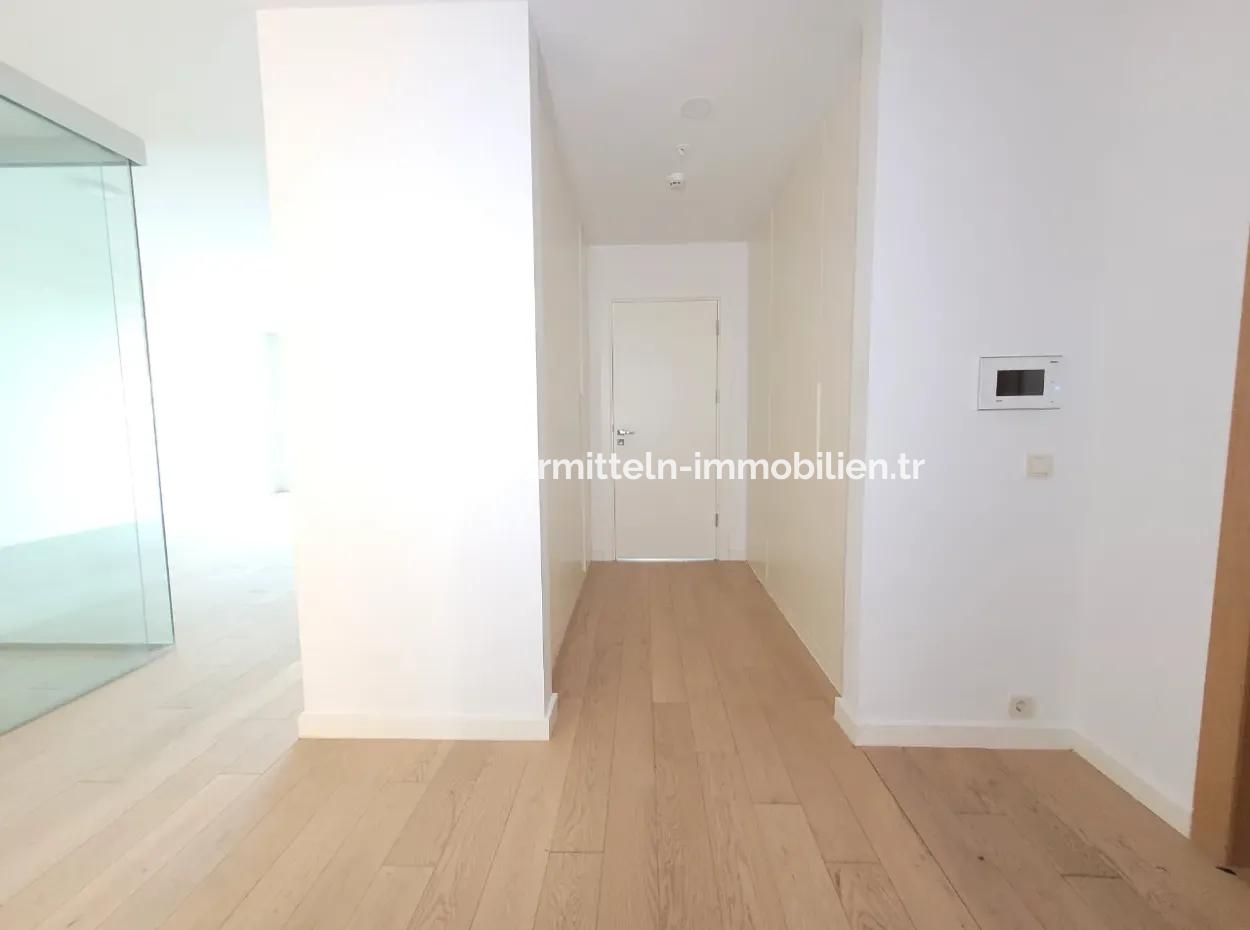 2,5+1 Mieterlose Wohnung Mit Blick Auf Die Landschaft Zum Verkauf Im İncek Loft-Komplex
