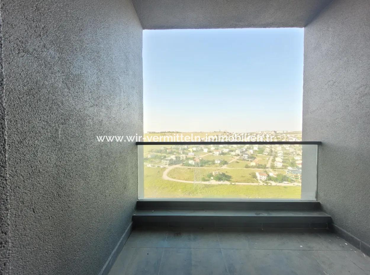 Beytepe İncek Bulvar Loft Zu Vermieten 2+1 68M² 21. Stock Boulevard Fassade Wohnung