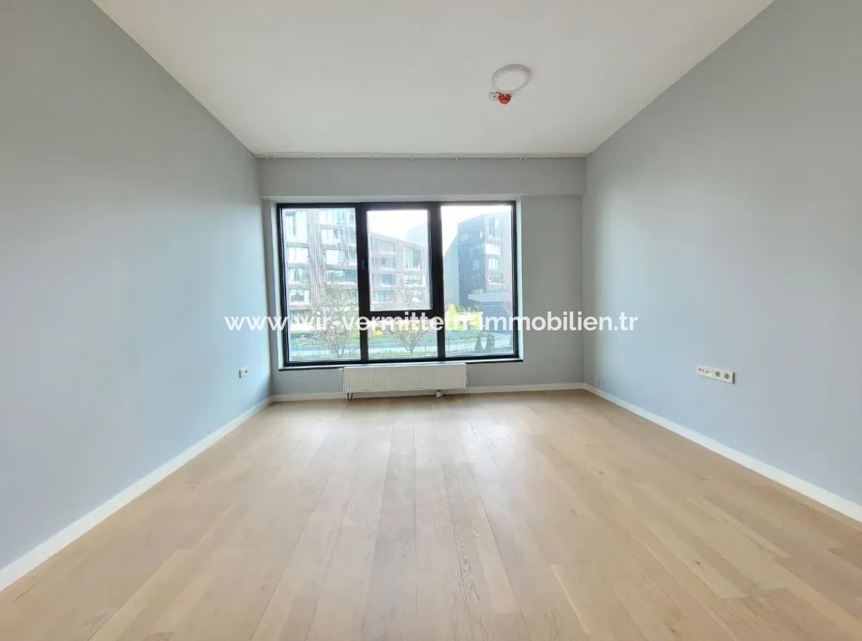 Leere Incek Loft 3+1 Garden Duplex Apartment Mit Landschaftsblick Zum Verkauf  In Gölbaşı - Ankara -Turkey