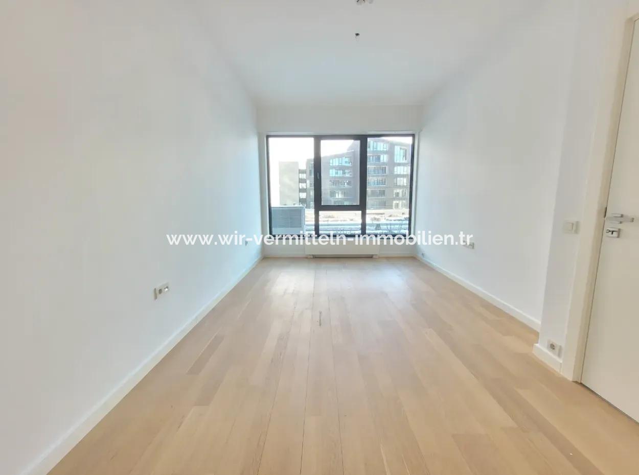 Incek Loft 3+1 Garden Duplex Apartment Mit Stadtblick Zum Verkauf