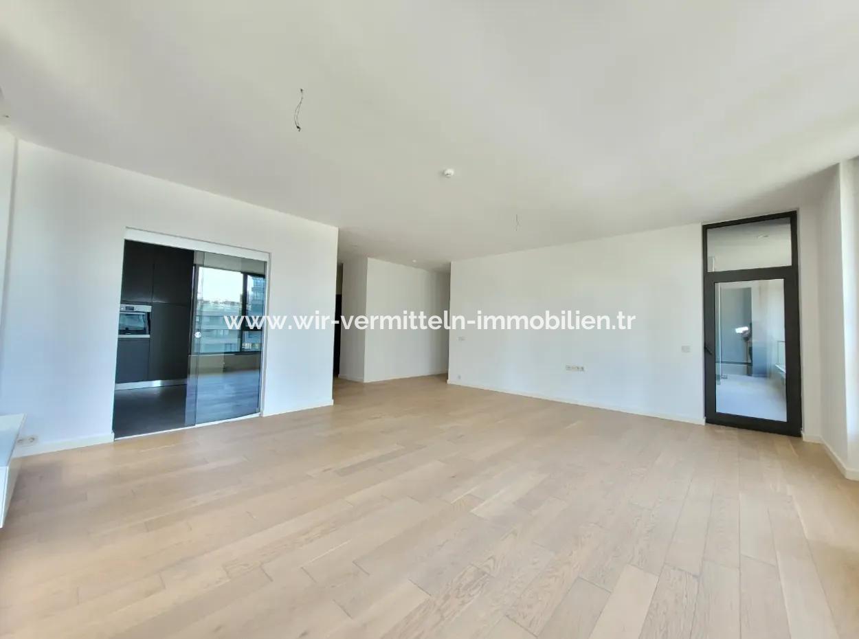 İncek Loft Zum Verkauf 3.5+1 140 M² Wohnung Mit Landschaftsfassade Im 3. Stock
