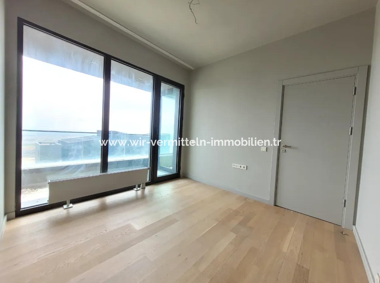 Leerstehendes İncek Loft Zum Verkauf 1+1 Wohnung Im 2. Stock Mit Seeblick