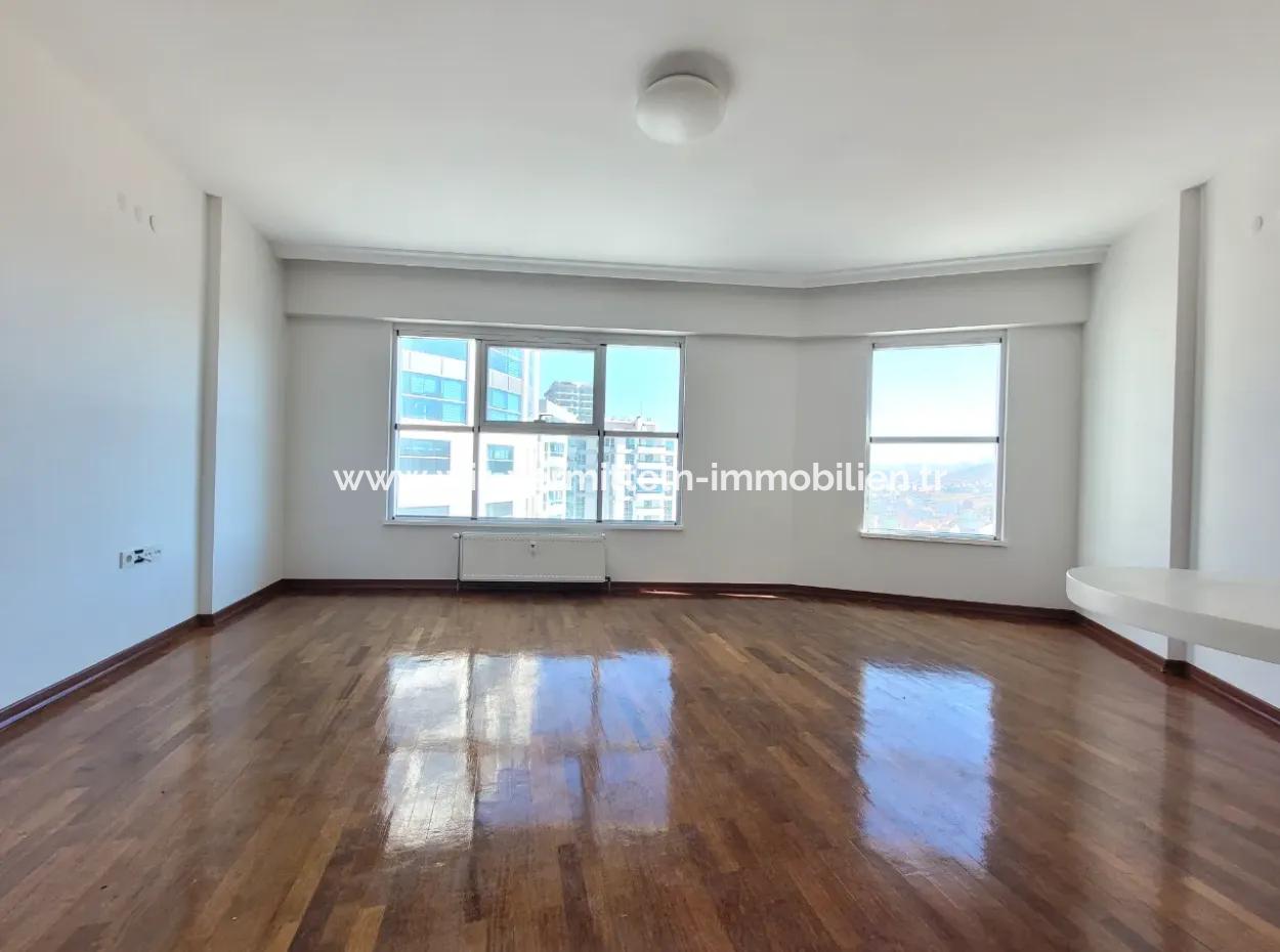 Anzugturm Zum Verkauf 53 M² 1+1 Konutkent Stadtteil Çankaya, Ankara In Der Nähe Der Universität Başkent