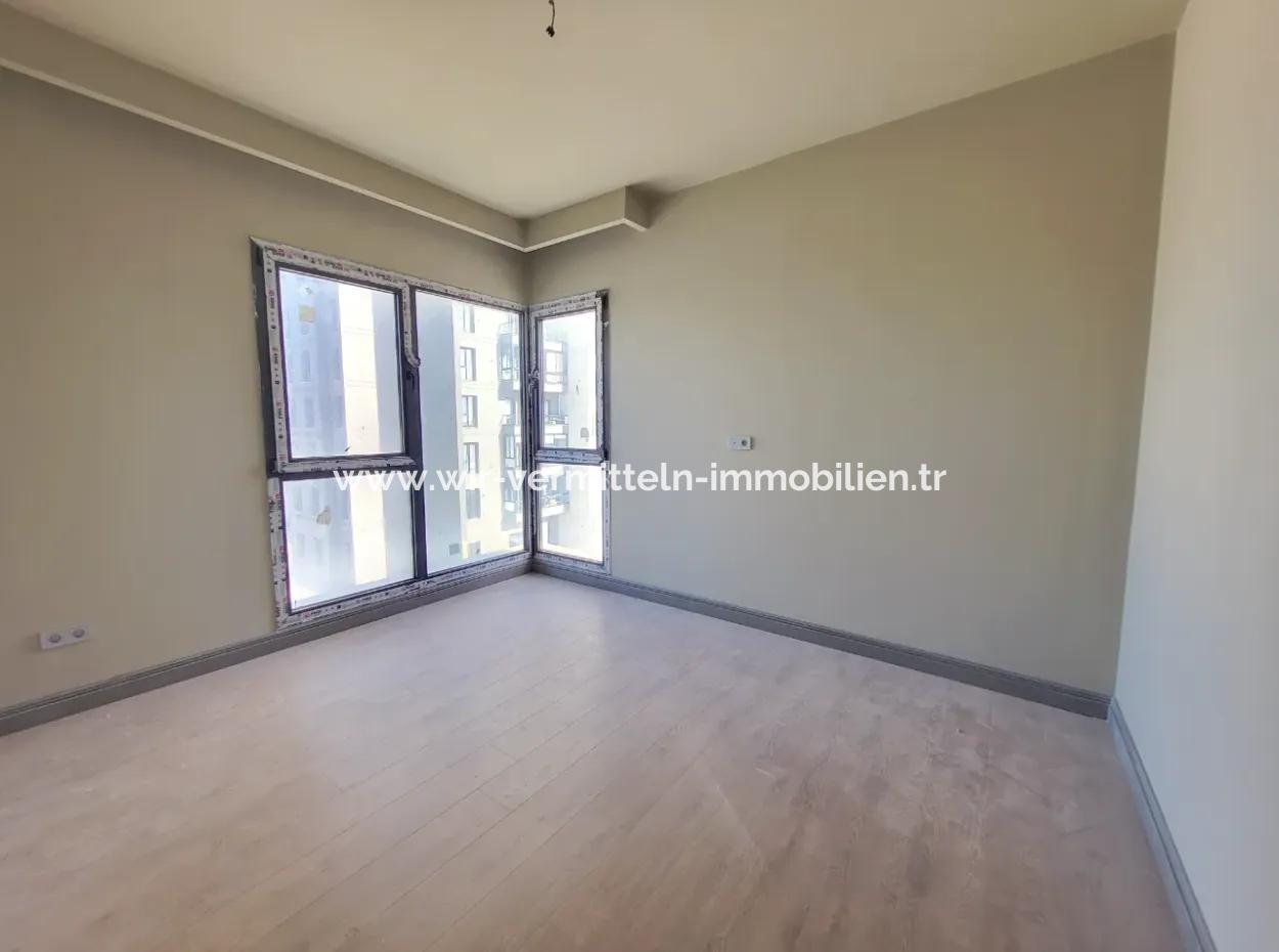 Zero City  Kent İncek Zum Verkauf 3+1.124 M² 3. Stock Wohnung Hacılar Nachbarschaft Gölbaşı Ankara