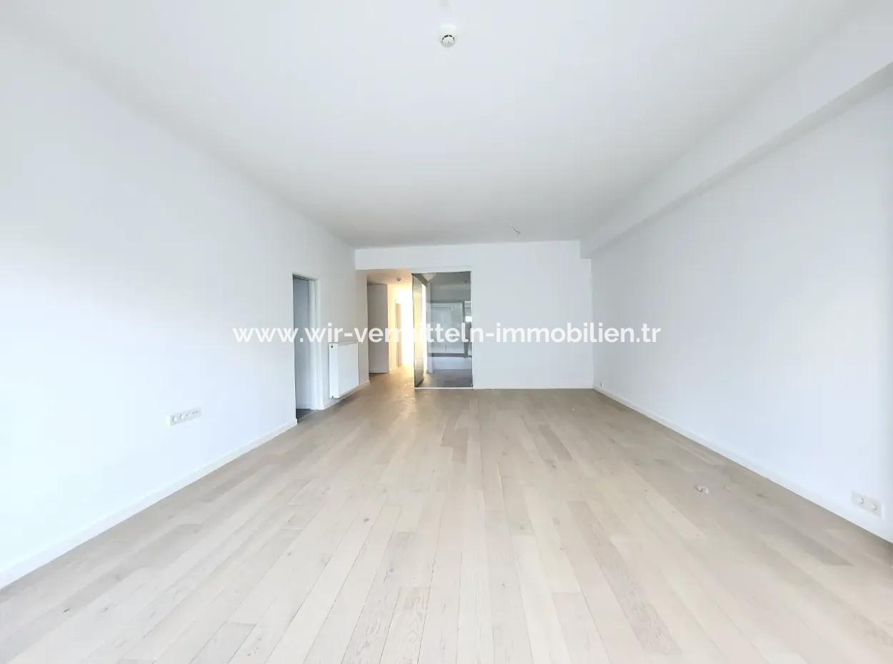 İncek Loft Geeignet Zum Verkauf 2,5+1 Erdgeschoss-Wohnung Mit Landschaftsansicht 2 Gärten