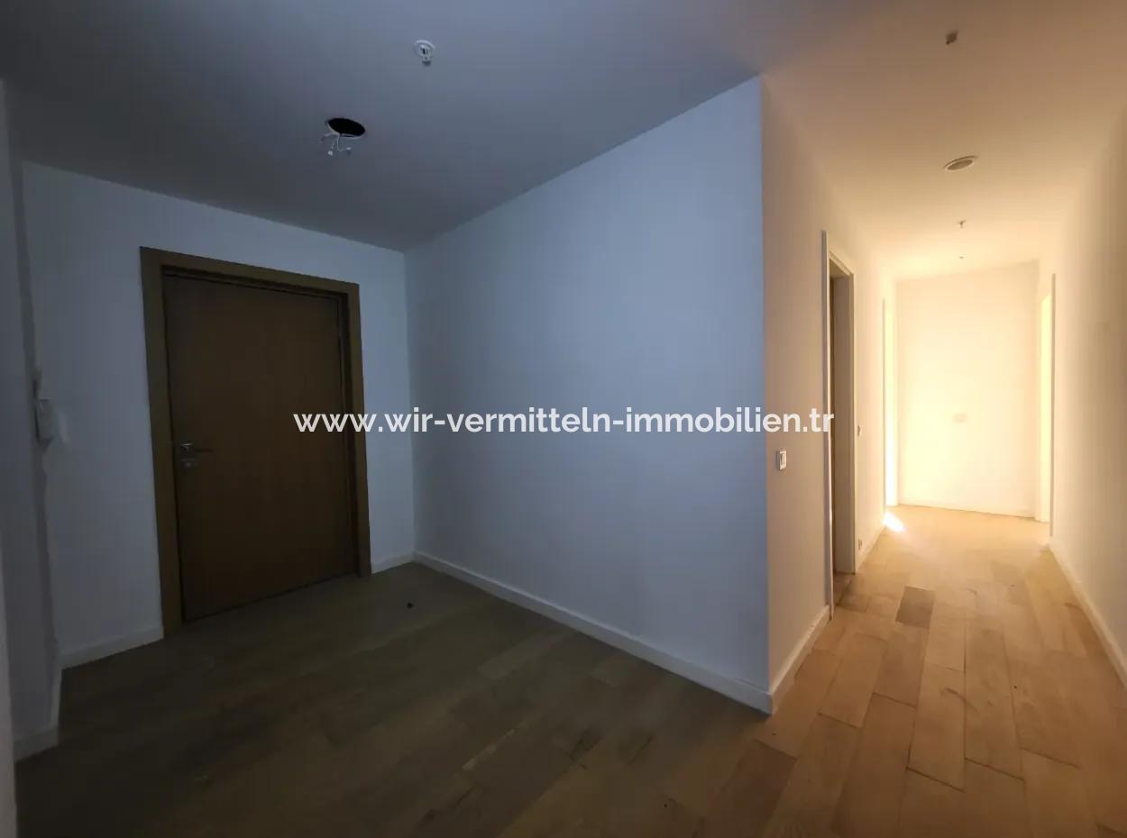 İncek Loft Geeignet Zum Verkauf 2,5+1 Erdgeschoss-Wohnung Mit Landschaftsansicht 2 Gärten
