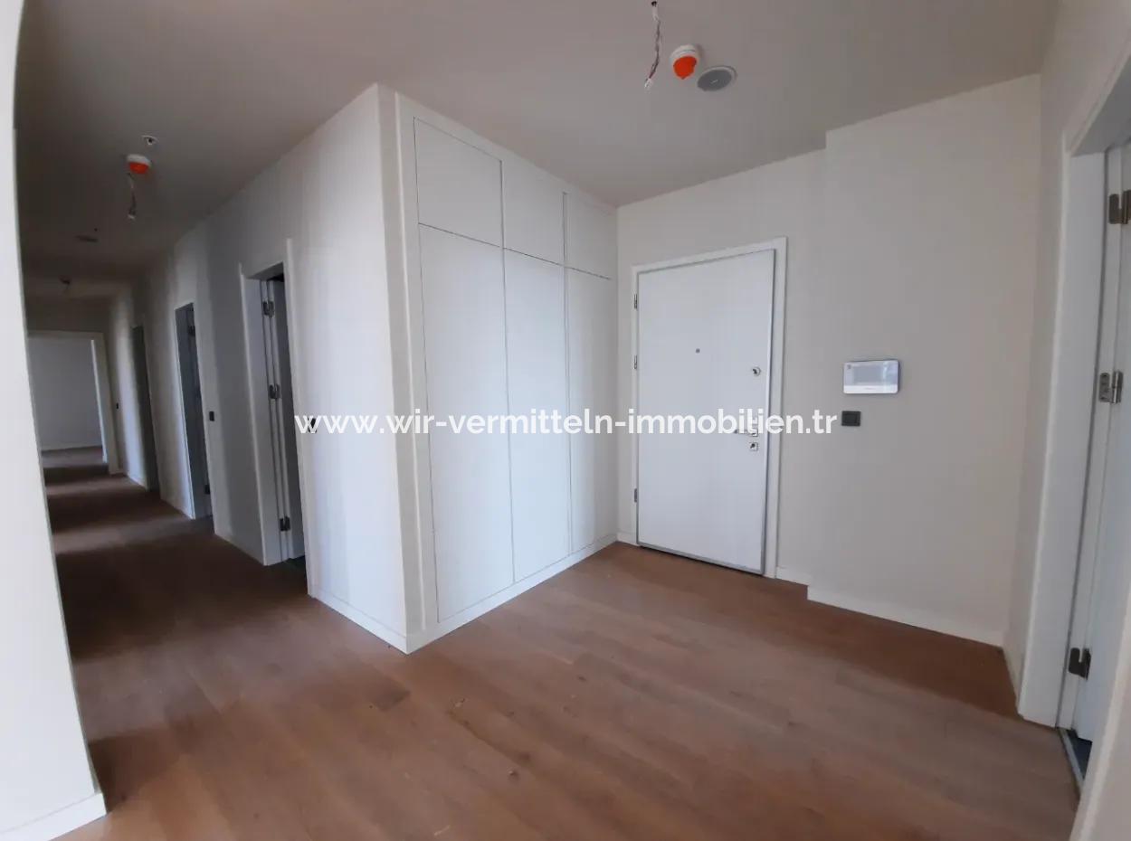 4+1 Mieterlose Wohnung Im 22. Stock Zum Verkauf Im Loft-Komplex Beytepe İncek Bulvar
