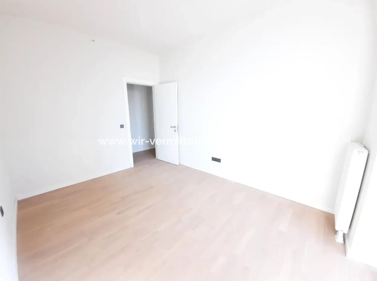 4+1 Mieterlose Wohnung Im 22. Stock Zum Verkauf Im Loft-Komplex Beytepe İncek Bulvar