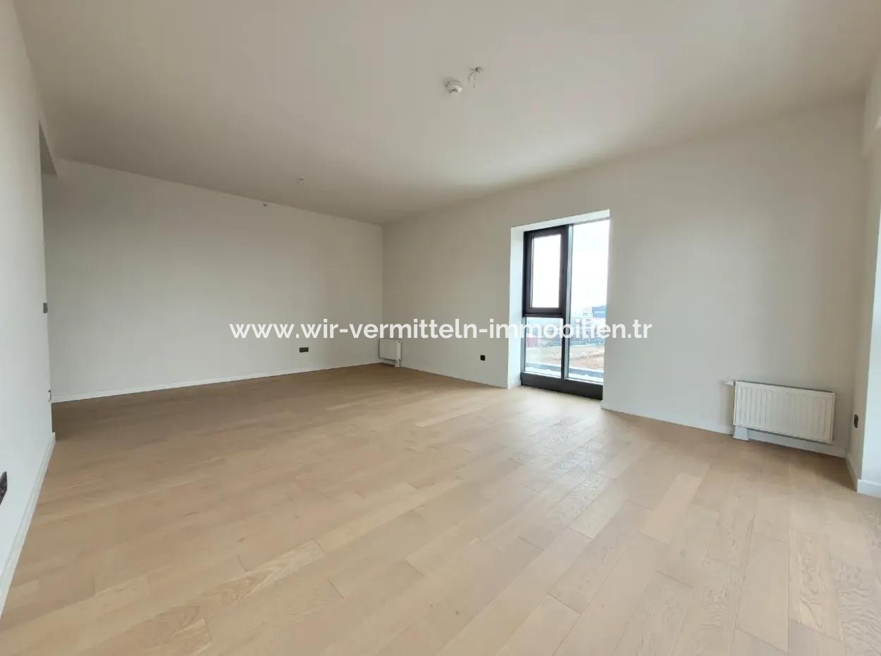 3+1 110 M² Wohnung Im 20. Stock Mit Blick Auf Den Boulevard Zum Verkauf Im Loft-Komplex Beytepe İncek Bulvar