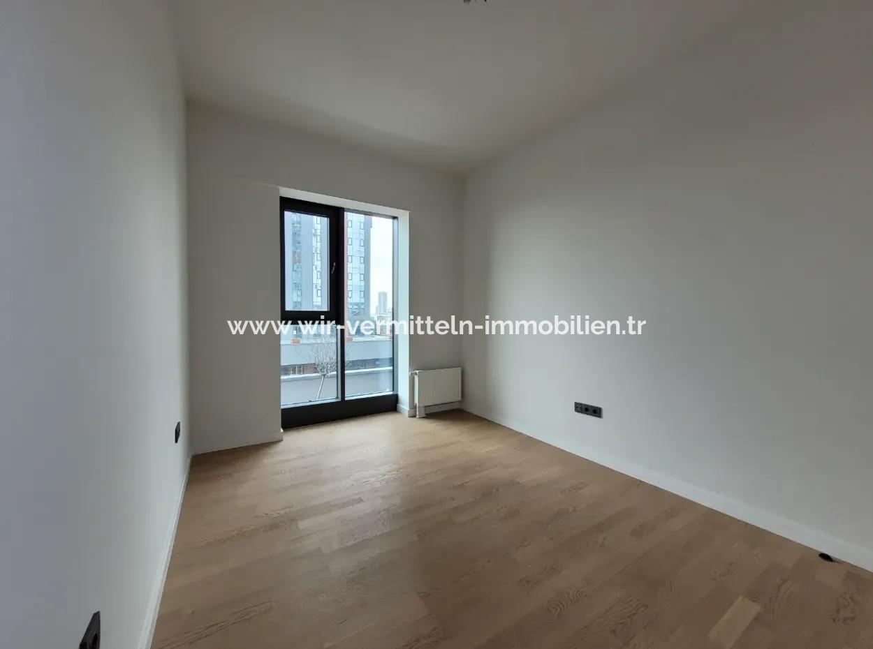 3+1 110 M² Wohnung Im 21. Stock Mit Blick Auf Den Boulevard Zum Verkauf Im Loft-Komplex Beytepe İncek Bulvar