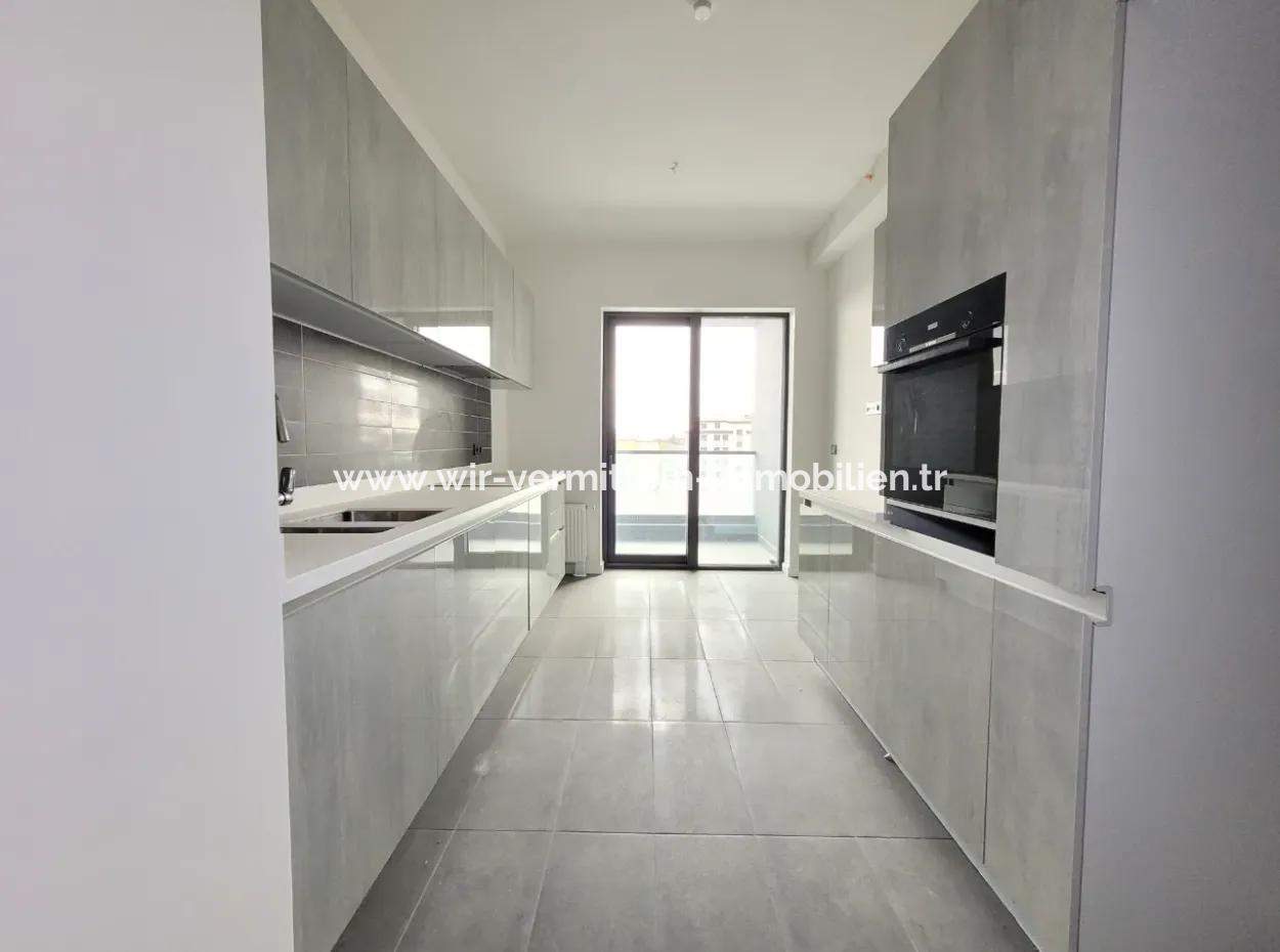 3+1 110 M² Wohnung Im 21. Stock Mit Blick Auf Den Boulevard Zum Verkauf Im Loft-Komplex Beytepe İncek Bulvar