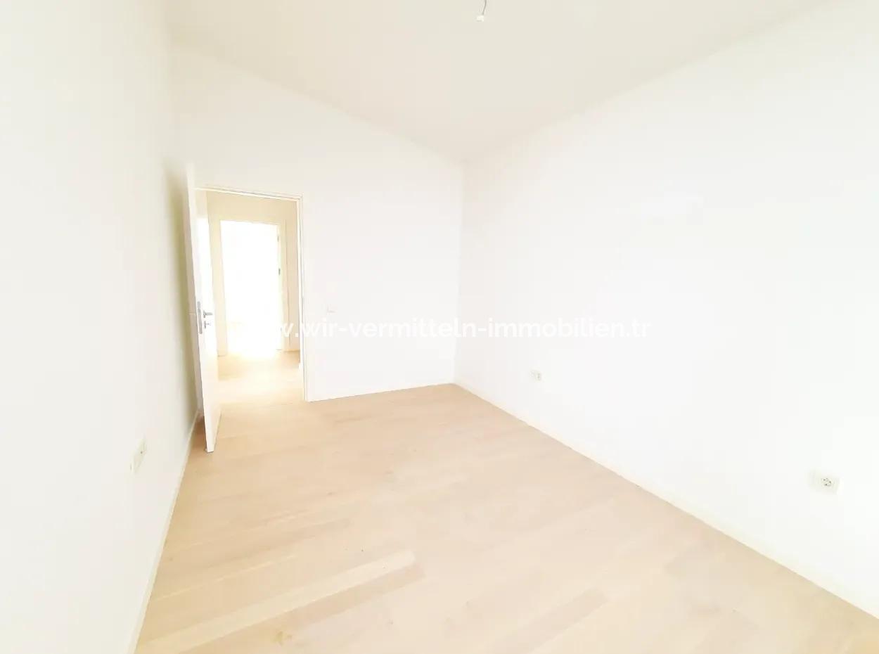5,5+1  Maisonette-Wohnung Im 2. Stock Mit Blick Auf Die Landschaft Zum Verkauf Im İncek Loft-Komplex