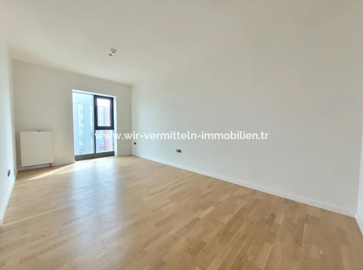 4+1  6. Stock Zum Verkauf Im Loft-Komplex Beytepe İncek Bulvar