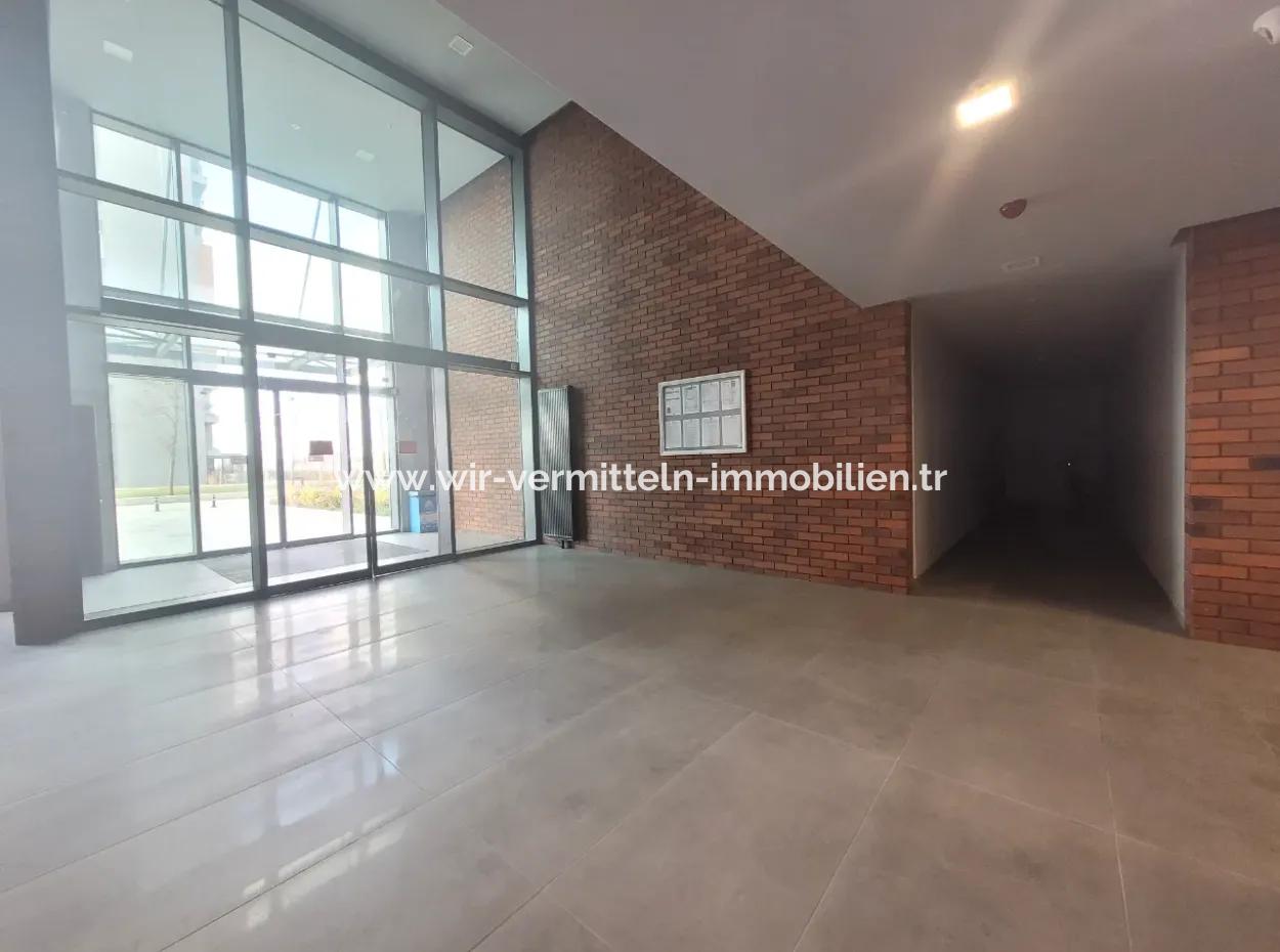 3+1 110 M² Wohnung Im 18. Stock Mit Blick Auf Den Boulevard Zum Verkauf Im Loft-Komplex Beytepe İncek Bulvar