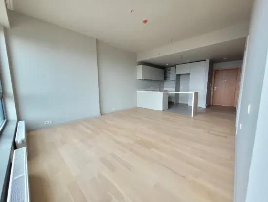 Leerstehendes İncek Loft Zum Verkauf 1+1 Wohnung Im 2. Stock Mit Seeblick