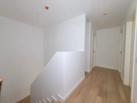 Incek Loft 3+1 Garden Duplex Apartment Mit Stadtblick Zum Verkauf