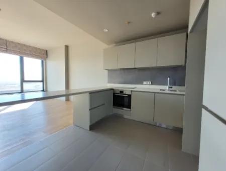Leeres İncek Loft 1+1  Wohnung Im 11. Stock Mit Seeblick Zu Vermieten
