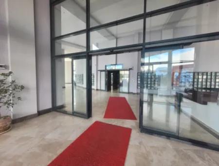 Frei Luxuriös Möbliert İncek Prestige Wohnung Im 18. Stock Zu Vermieten 1+1 62 M²