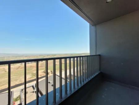 Leerstehendes İncek Loft Zum Verkauf 1+1 Wohnung Im 2. Stock Mit Seeblick