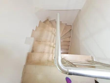 Leeres Etimesgut Alsancak Nachbarschaft Zum Verkauf 2+1 Reverse Duplex