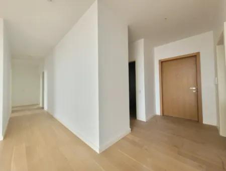 Leeres İncek Loft Zum Verkauf Terrasse 4+1 Blick Auf Mogan 146 M² Wohnung Im 1. Stock