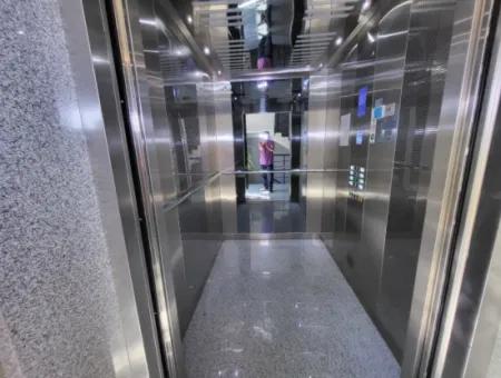 Möblierte 1+1- Wohn Wohnung Zum Verkauf In Der Nähe Des Leerstehenden Atakule Güzeltepe Çankaya Ankara