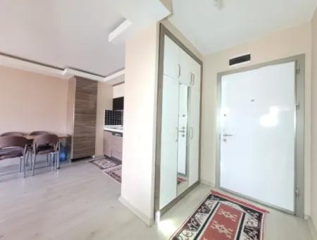 Leeres Einheitsgebäude In İncek Venus-Residenz Möbliert Zur Miete 1+1 Wohnung Büro Kızılcaşar Gölbaşı Ankara