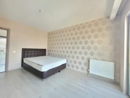 Leeres Einheitsgebäude In İncek Venus-Residenz Möbliert Zur Miete 1+1 Wohnung Büro Kızılcaşar Gölbaşı Ankara