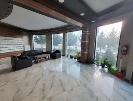 Leeres Einheitsgebäude In İncek Venus-Residenz Möbliert Zur Miete 1+1 Wohnung Büro Kızılcaşar Gölbaşı Ankara