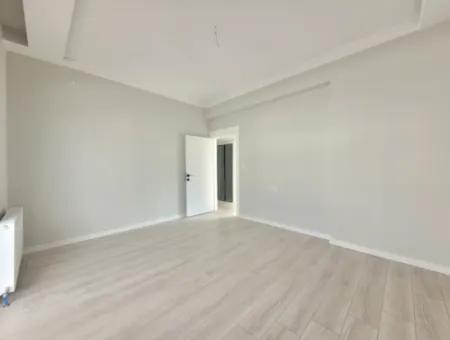 Geeignet Für Staatsbürger. Luxuriöse 200 M² Große Wohnung Im Mittleren Stockwerk Mit Parkblick Im Viertel Bahçelievler, Gölbaşı, Ankara Zu Verkaufen.