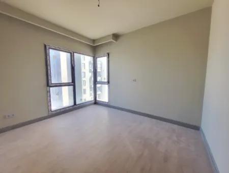Zero City  Kent İncek Zum Verkauf 3+1.124 M² 3. Stock Wohnung Hacılar Nachbarschaft Gölbaşı Ankara