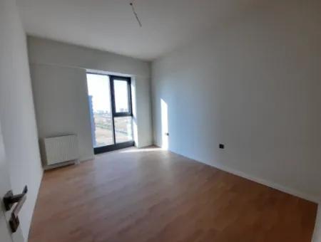 4+1 Mieterlose Wohnung Im 17. Stock Zum Verkauf Im Loft-Komplex Beytepe İncek Bulvar