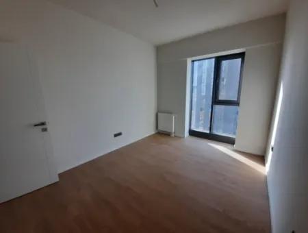 4+1 Mieterlose Wohnung Im 17. Stock Zum Verkauf Im Loft-Komplex Beytepe İncek Bulvar