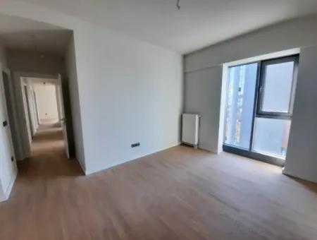 4+1 Mieterlose Wohnung Im 17. Stock Zum Verkauf Im Loft-Komplex Beytepe İncek Bulvar