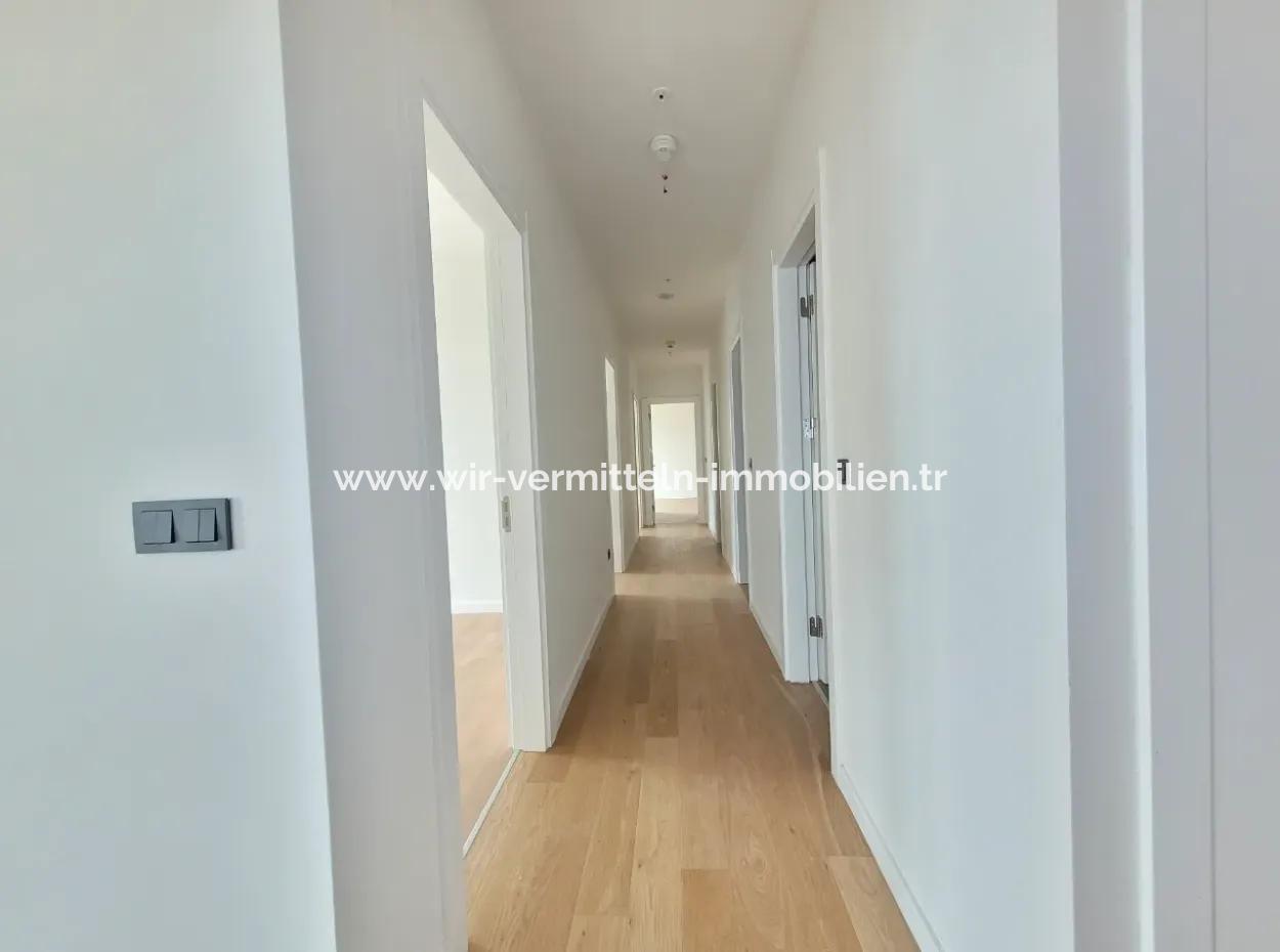 4+1 20 Th Floor Tenantless Apartment For Sale In Beytepe İncek Bulvar Loft Complex