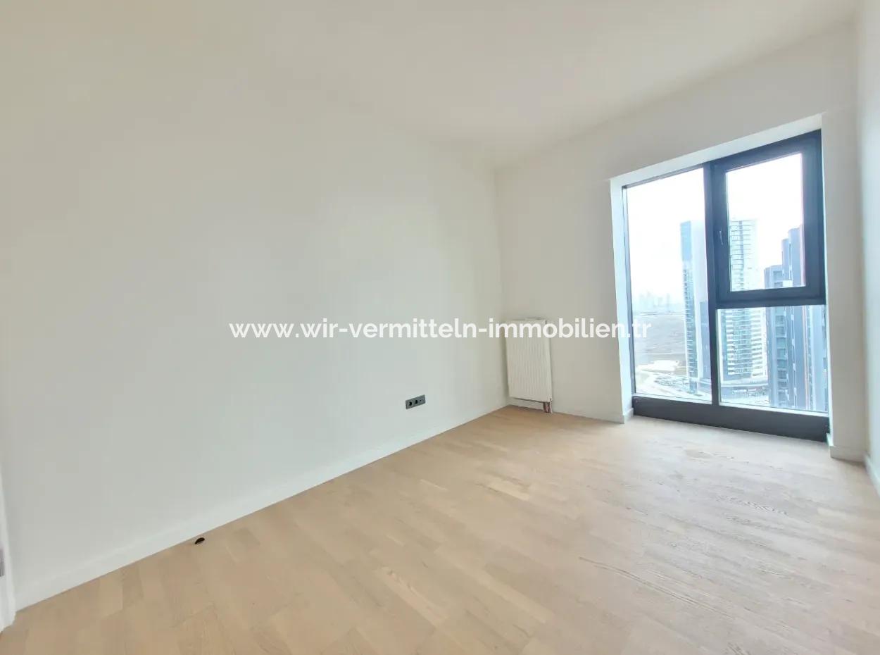 4+1 20 Th Floor Tenantless Apartment For Sale In Beytepe İncek Bulvar Loft Complex