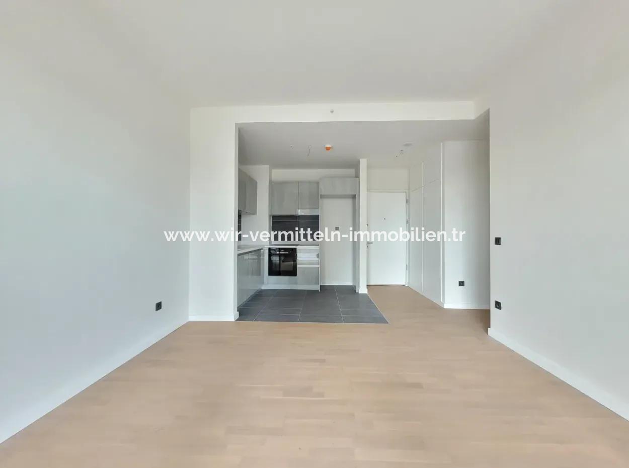 1+1 46 M² 17Nd Floor Mogan Lake View Apartment For Sale In Beytepe İncek Bulvar Loft Complex
