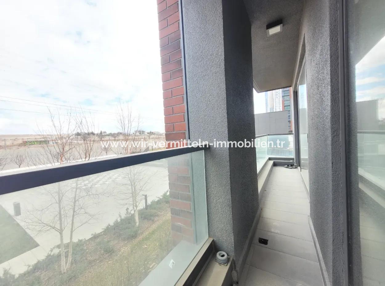 110 M2 2+1 3St Floor Tenantless Apartment For Sale In Beytepe İncek Bulvar Loft Complex