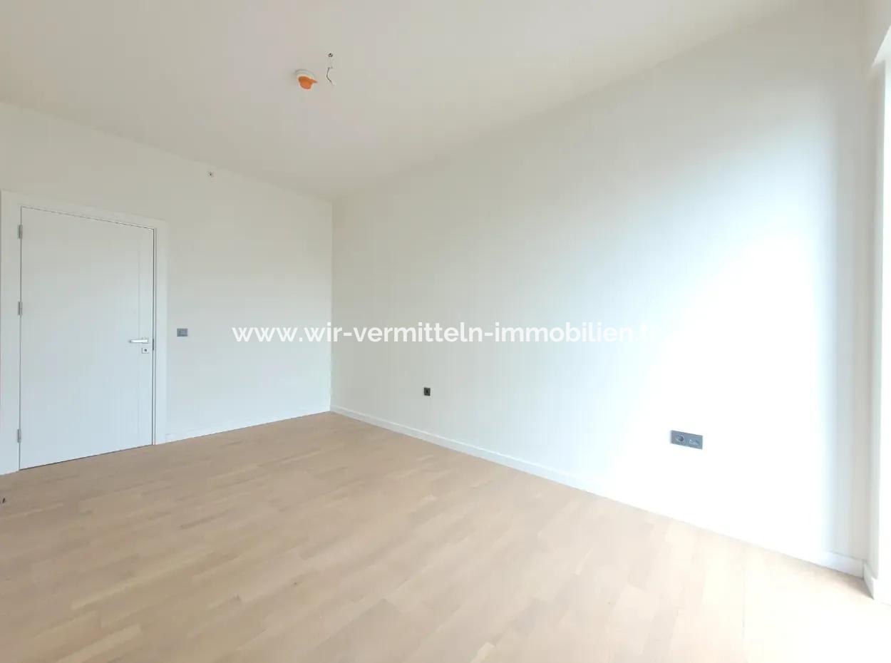 110 M2 2+1 3St Floor Tenantless Apartment For Sale In Beytepe İncek Bulvar Loft Complex