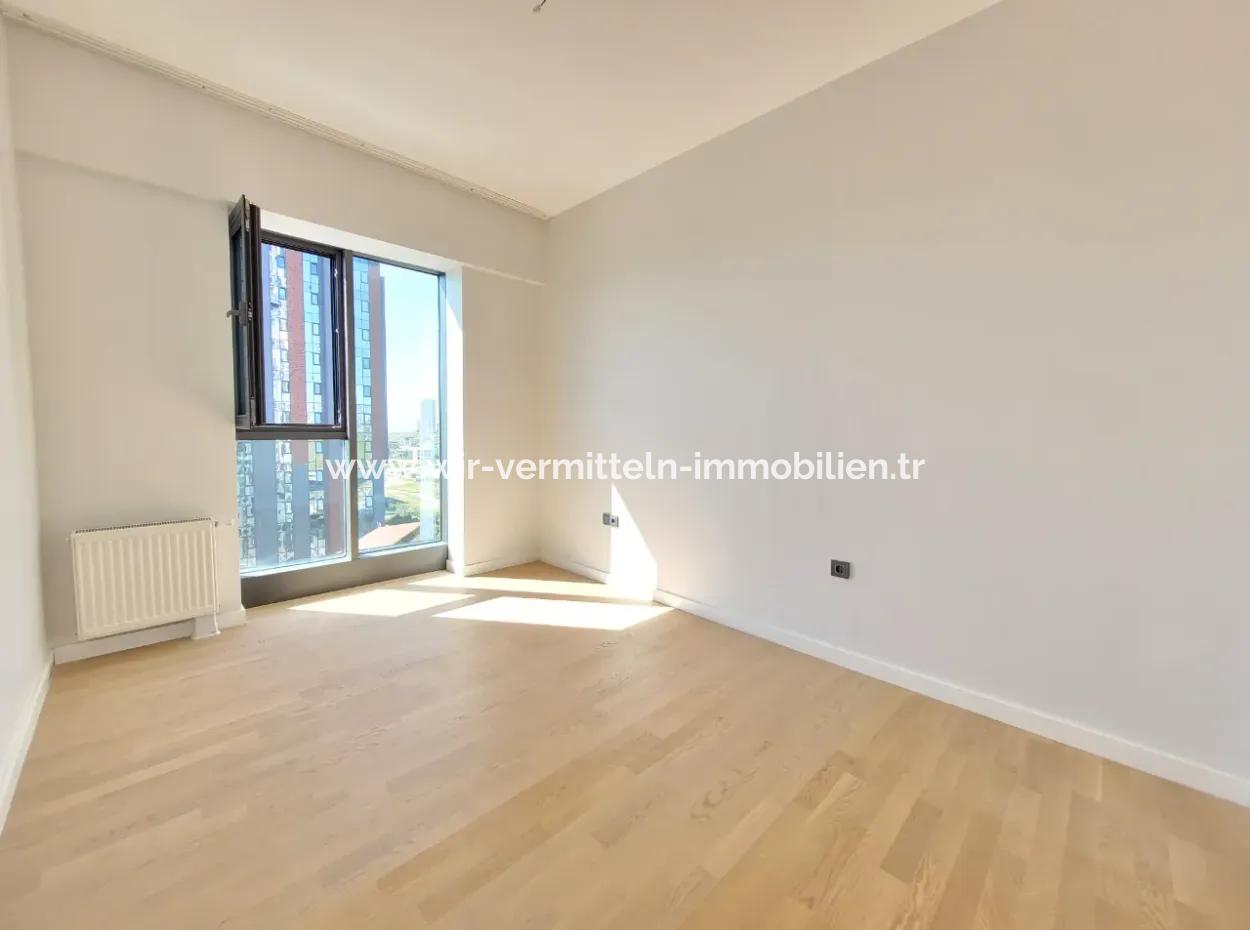 3+1 110M² 8Th Floor Boulevard View Apartment For Sale In Beytepe İncek Bulvar Loft Complex