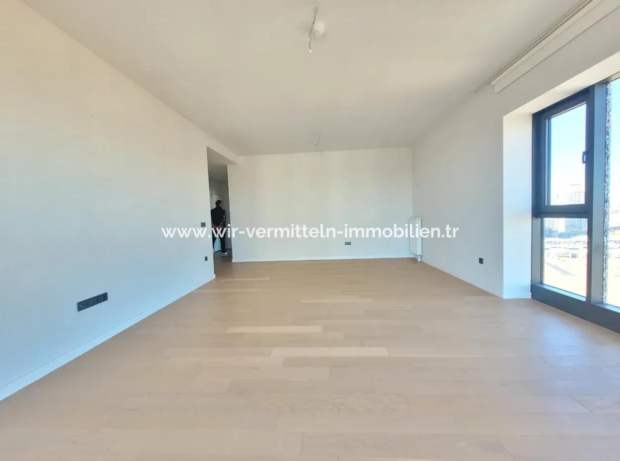 3+1 110M² 19Th Floor Boulevard View Apartment For Sale In Beytepe İncek Bulvar Loft Complex