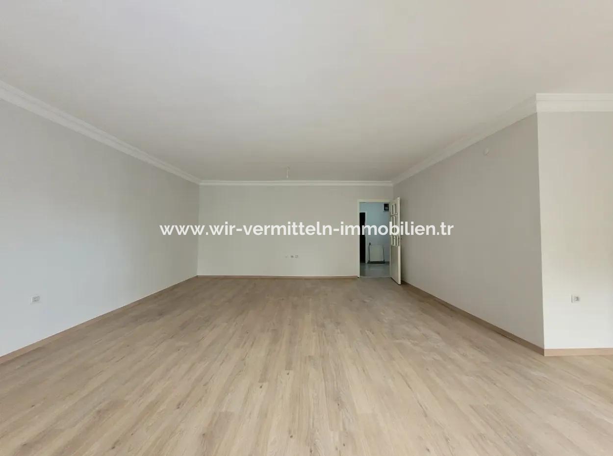150 M² 4+1 Apartment For Sale In The Center Of Umitkoy