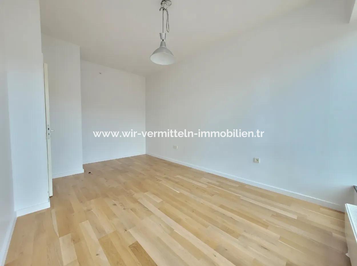 Vacant İncek Loft For Sale 2+1 Duplex City View 1St Floor Apartment
