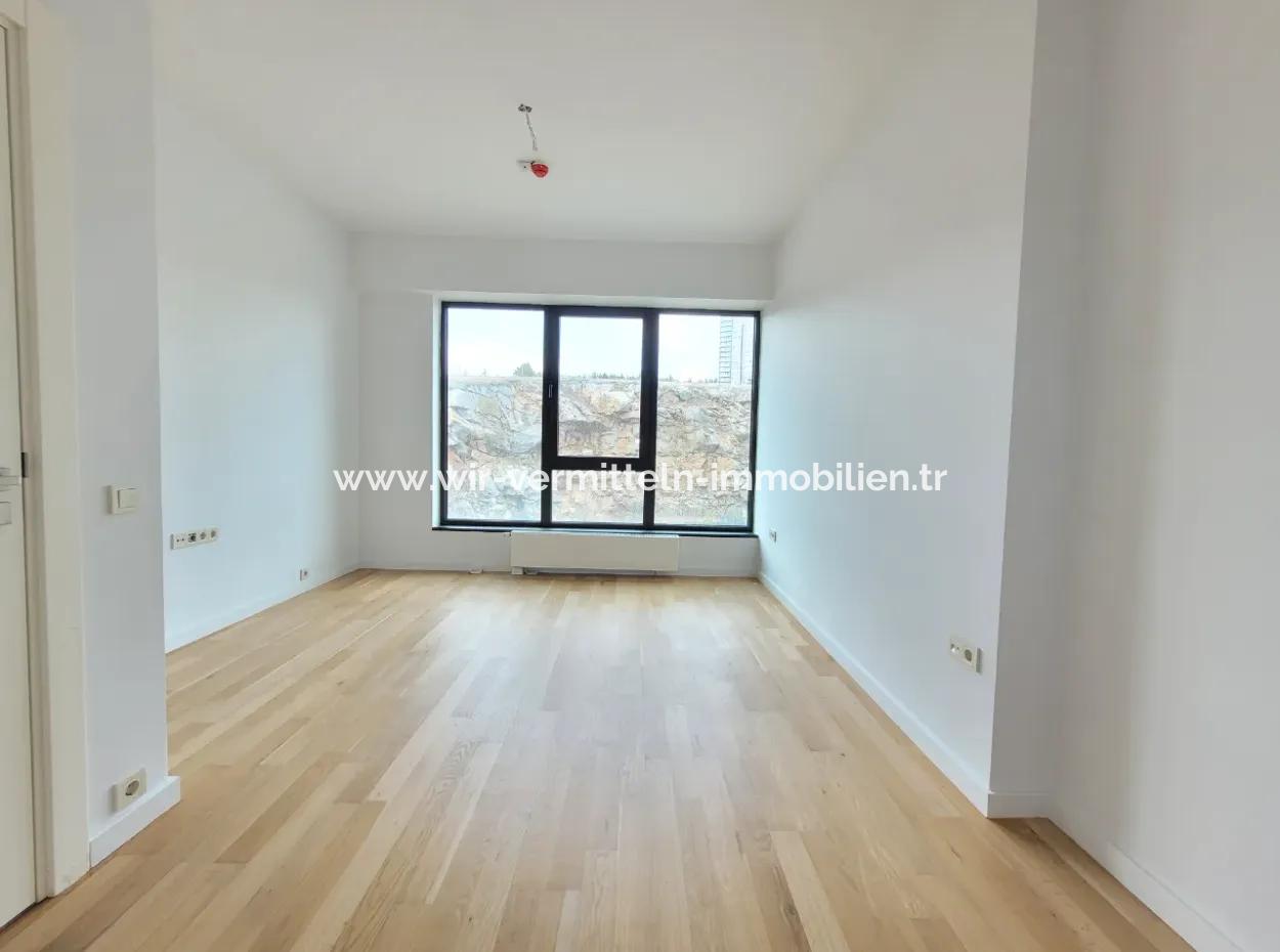 Vacant İncek Loft For Sale 2+1 Duplex City View 1St Floor Apartment