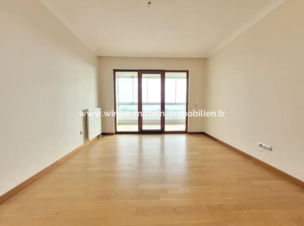 4+1 207 M² Lake View Apartment For Sale In Vacant İncek Nata