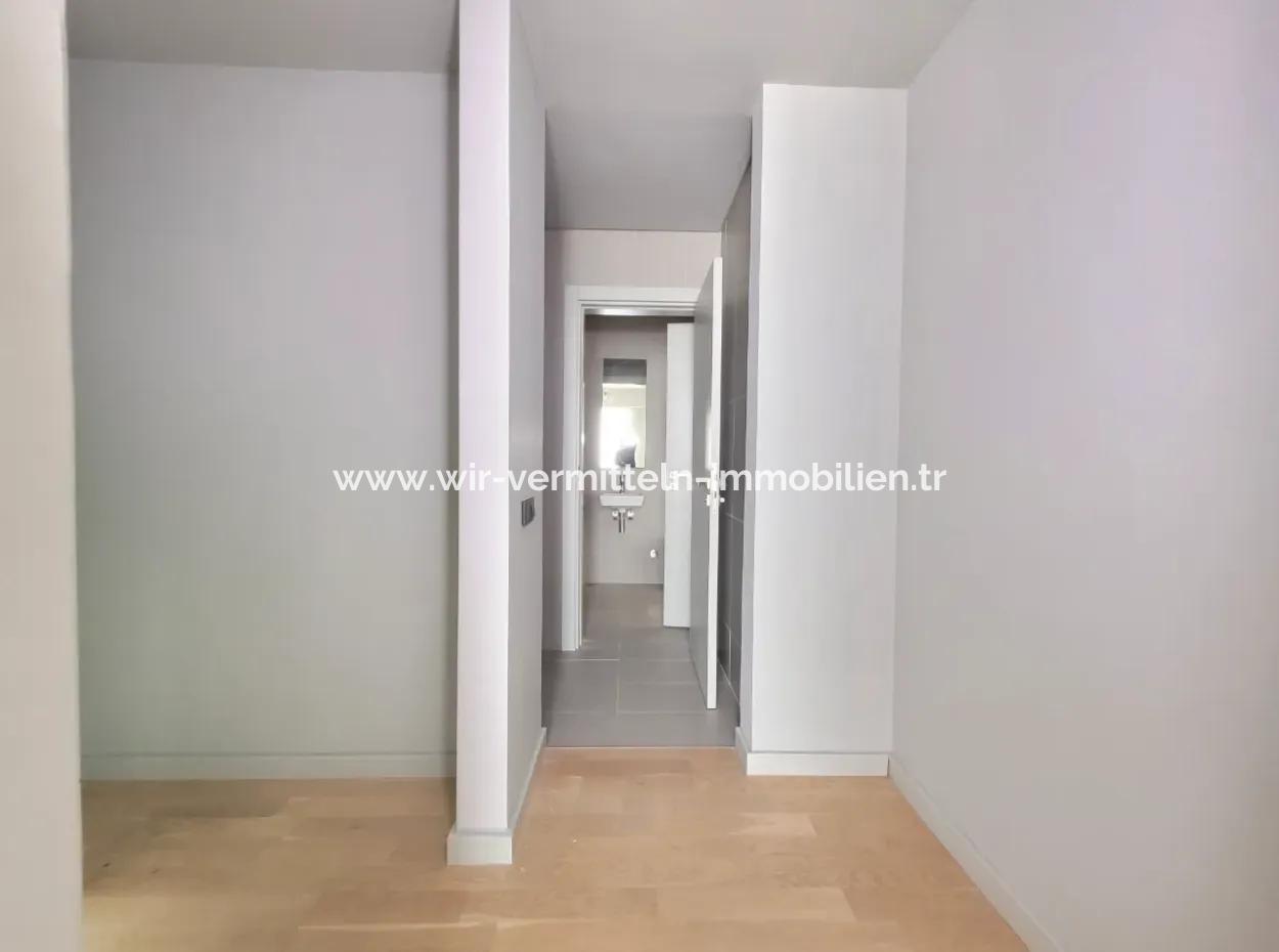 İncek Loft 1+1 14Th Floor Apartment With City View For Rent